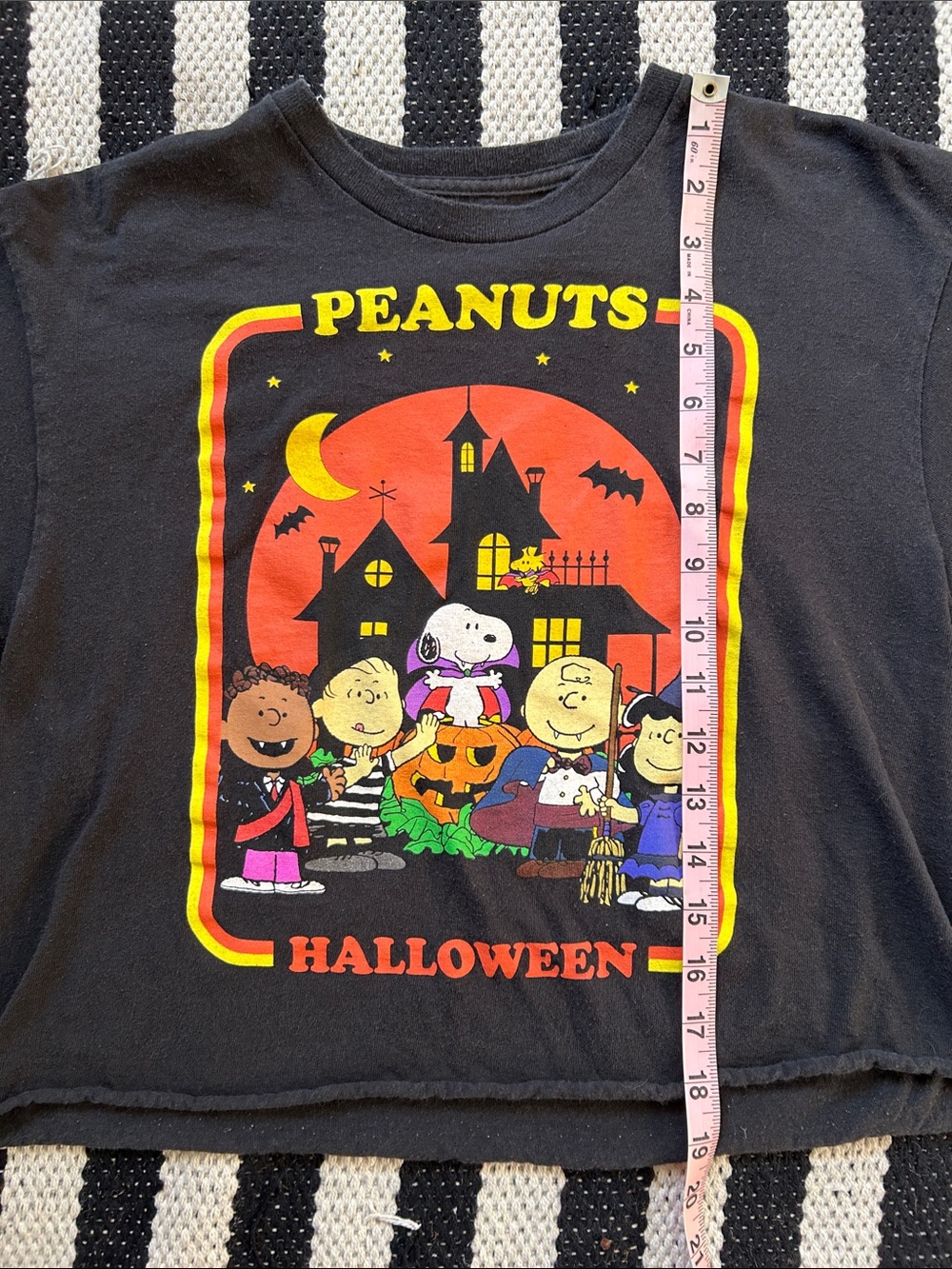 Peanuts Halloween cropped shirt - Picture 4 of 6